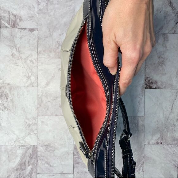 COACH Y2K Era Laura Hobo Style Cream Leather and Navy Patent Trim Handbag - Picture 12 of 16